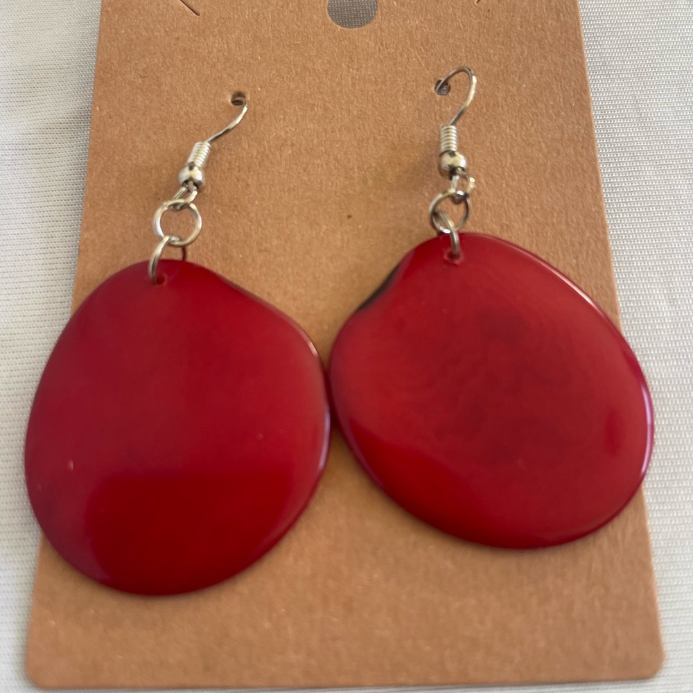 TAGUA Nut Earrings Red slice chips